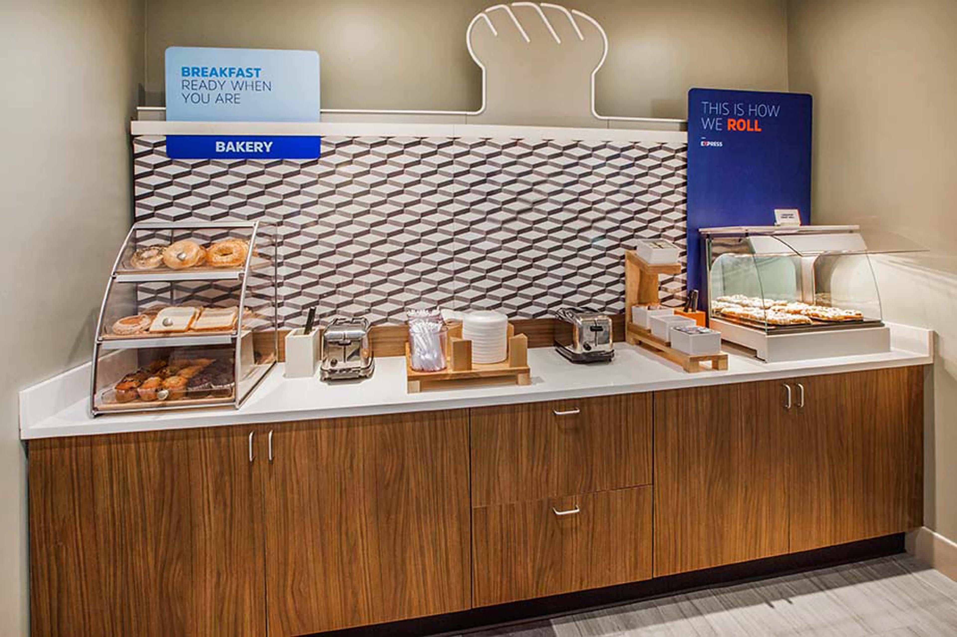 Holiday Inn Express And Suites Los Alamos Entrada Park By Ihg Luaran gambar